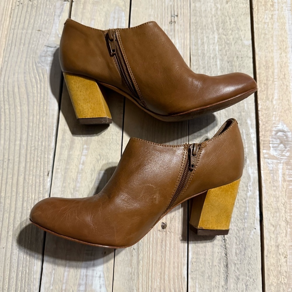 Corso Como Brown Leather Block Heel Side Zip Boots Booties - Picture 3 of 4